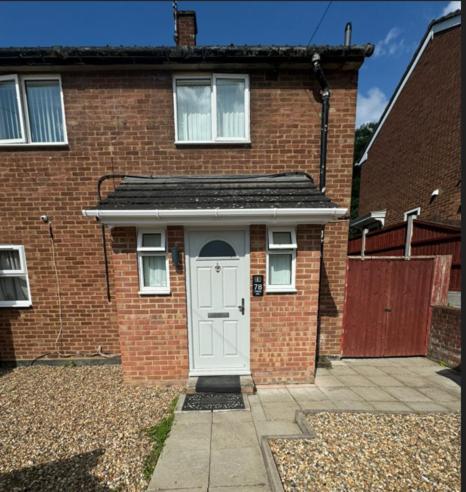 Charming 3-Bedroom Retreat With Modern Comforts South Ockendon Exterior photo